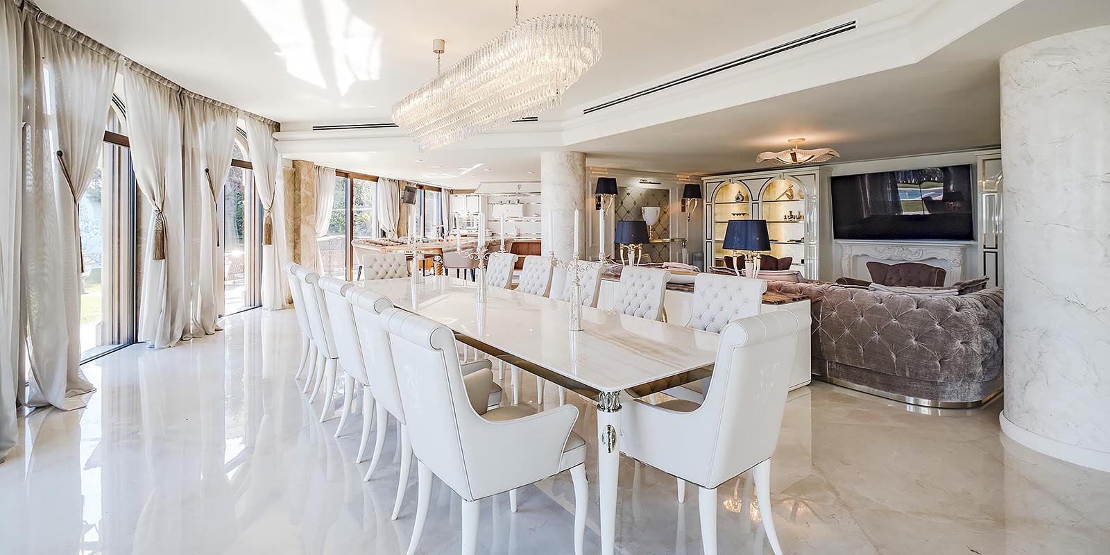 book villa french riviera. Dinning room